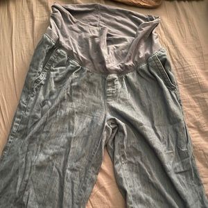 Crop maternity pants